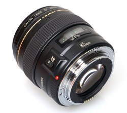 highres-canon-ef-85mm-f1-8-4_1503403358