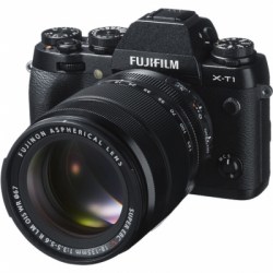 Цифровой фотоаппарат FujiFilm X-T1 Kit XF18-135mmF3.5-5.6 R OIS WR + набор 70100114473